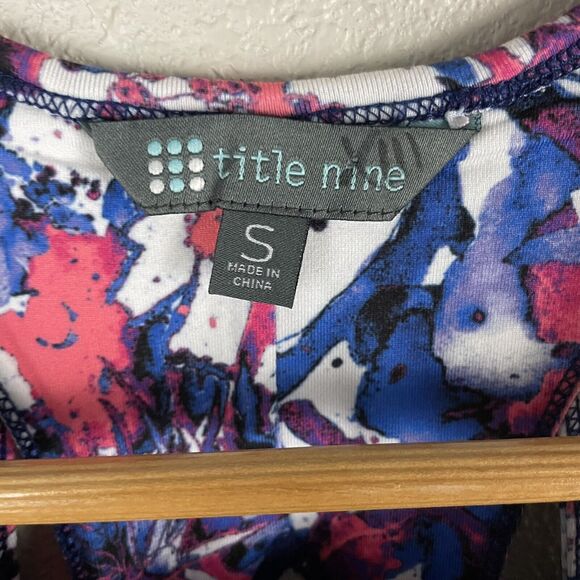 Title Nine S Splatter Floral Print Cut Out Back Athletic Dress With Shelf Bra - Picture 2 of 5